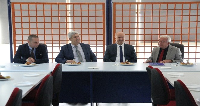 ADÜ İletişim Fakültesi Akademik Kurulu toplandı