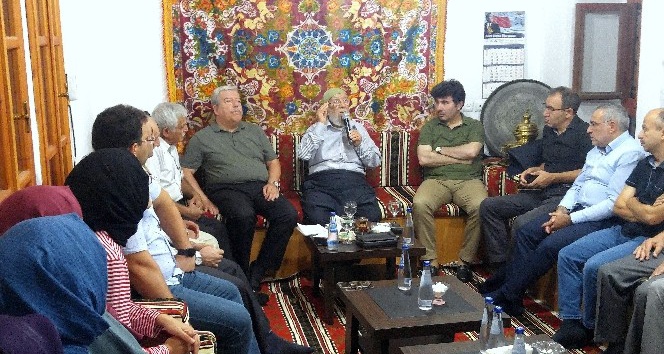 Üniversitede  İrfan Sohbetleri devam ediyor