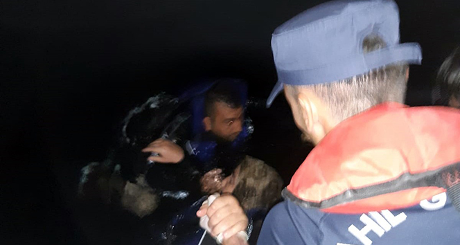 Bodrum’da göçmenleri taşıyan bot battı: 3 kayıp
