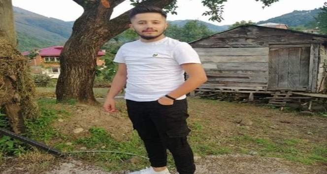 Motorsikletiyle uçuruma yuvarlanan genç hayatını kaybetti