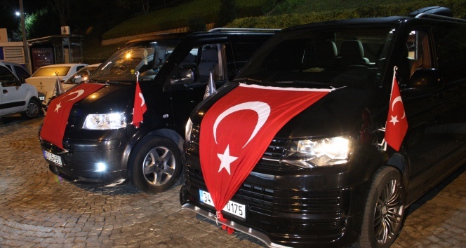 İstanbul’da Barış Pınarı Harekatı’na destek konvoyu
