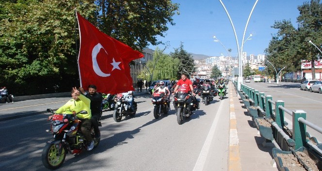 Barış Pınarı Harekatı’na motosiklet tutkunlarından destek