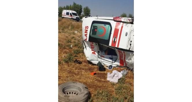 Kazadan dönen ambulans kaza yaptı