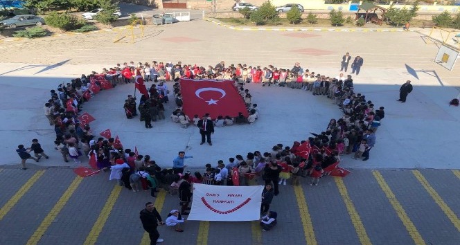 Yozgat’ta öğrencilerden Barış Pınarı Harekâtı’na destek