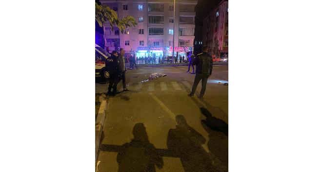 Üniversite öğrencisine çarpan araç kaçtı
