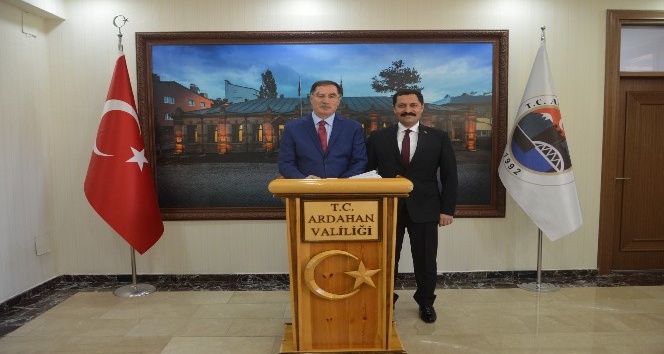 Kamu Başdenetçisi Şeref Malkoç, Ardahan Valisi Mustafa Masatlı’yı ziyaret etti