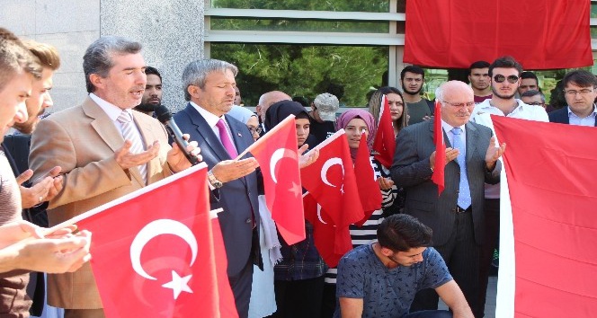 Uşak Üniversitesinde, Barış Pınarı Harekatı’na destek için hatim duası edildi