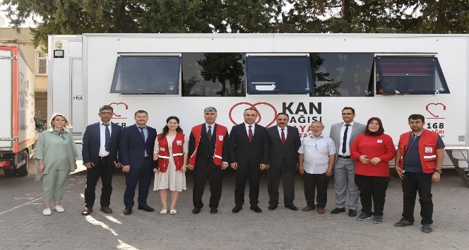 Rekor Kan bağışına Vali Soytürk’ten ziyaret