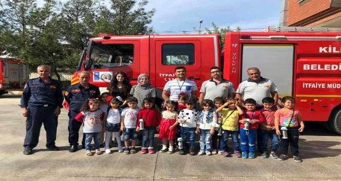 Okul öncesi eğitimi gören öğrencilerine yangın eğitimi