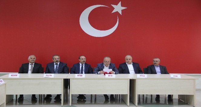 Nevşehir’de iş adamları ve STK’lar Barış Pınarı Harekatı’na destek verdi