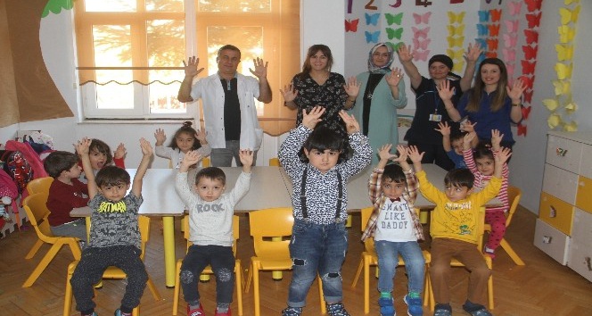 Elazığ’da öğrencilere el yıkamanın önemi anlatıldı