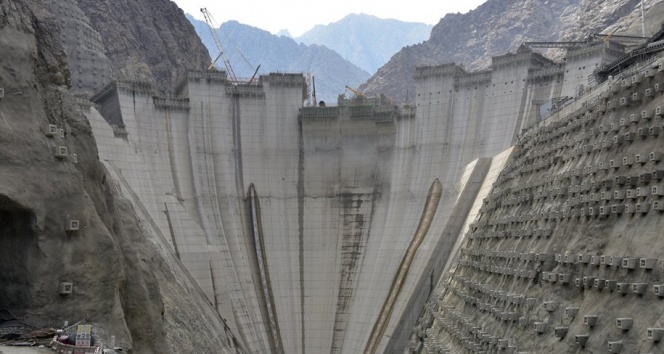 Yusufeli Barajı&#039;nda gövde yüksekli 139 metreye ulaştı