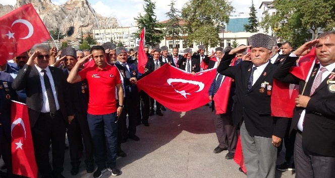 Gazilerden asker selamı