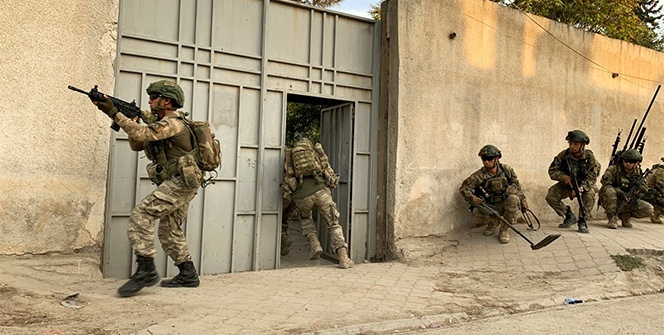 Milli Savunma Bakanlığı'ndan Barış Pınarı Haraket bölgesinden yeni görüntüler