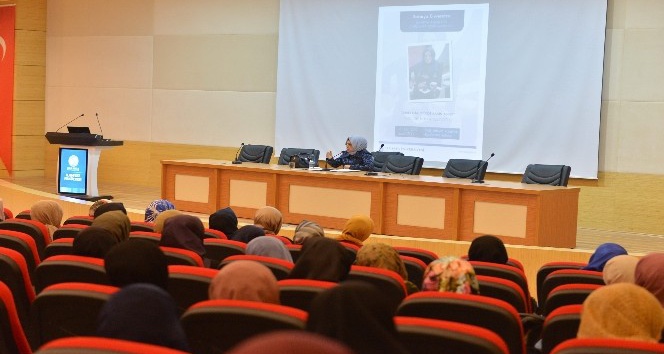 “İmam Matüridi’de Kadın Algısı” başlıklı konferans SAÜ’de verildi