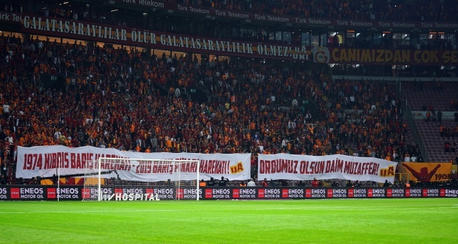 Galatasaray taraftarlarından Barış Pınarı Harekatı&#039;na destek