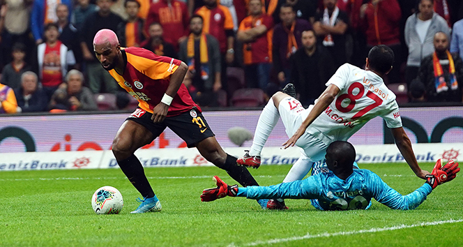 ÖZET İZLE: Galatasaray 3-2 Sivasspor Maç Özeti ve Golleri İzle | GS Sivas Kaç Kaç Bitti?