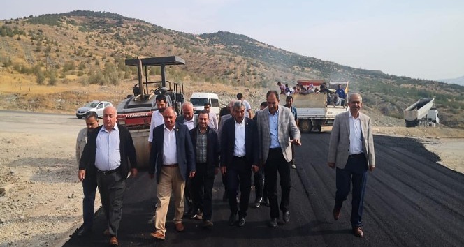 Kilis’te köy yollarının yapımı sürüyor