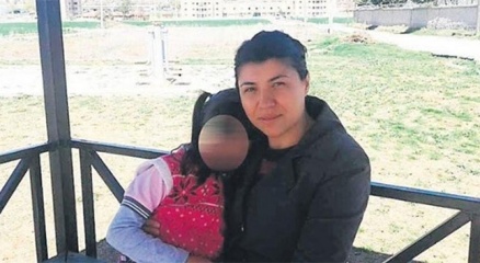 Emine Bulut cinayetinde karar belli oldu, duruşması sonrası iki grup kadın arasında tartışma çıktı