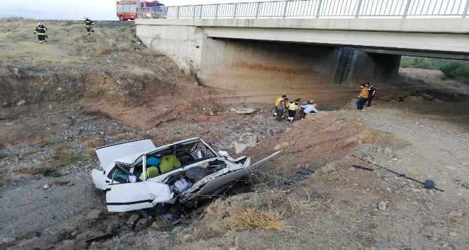 Yozgat’ta otomobil köprüden düştü: 1 yaralı