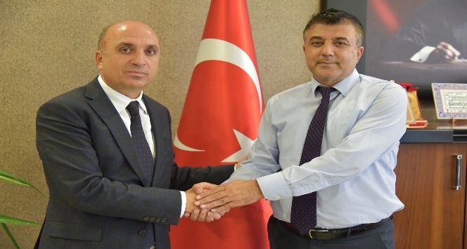 Van’daki sağlık çalışanlarına 3 yıl için 4 bin TL maaş promosyonu