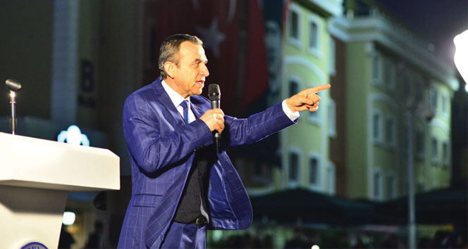 Naim Babüroğlu: “Atatürk’ün kurduğu Cumhuriyet…”