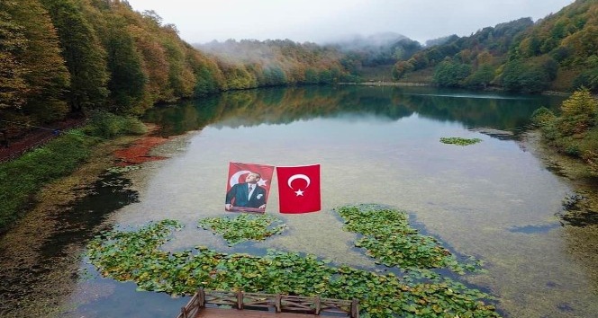 Doğa harikası Ulugöl’de sonbahar renkleri