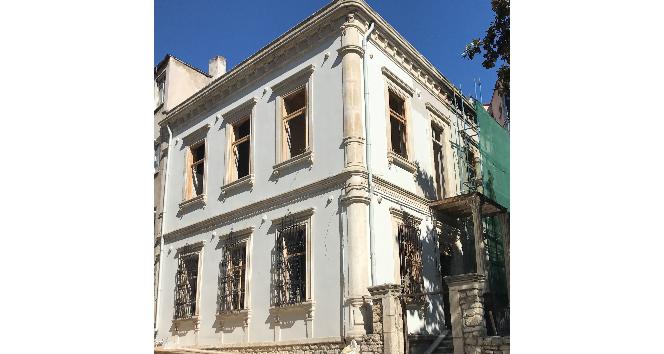 Tarihi Vali Konağı Kütüphane oldu