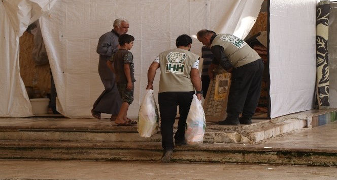 Suriyeli sivillere hijyen paketi yardımı