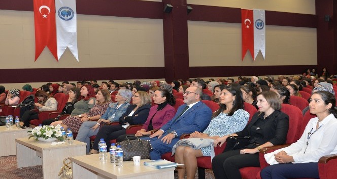 KMÜ’de ‘Madde Bağımlılığı ile Mücadele‘ konferansı düzenlendi