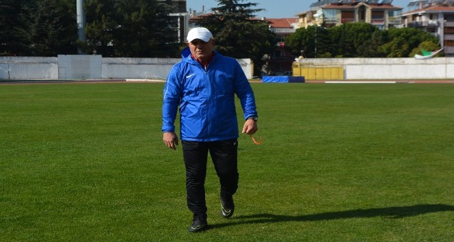 Isparta 32 Spor Teknik Direktörü Hasan Şengün, görevine başladı