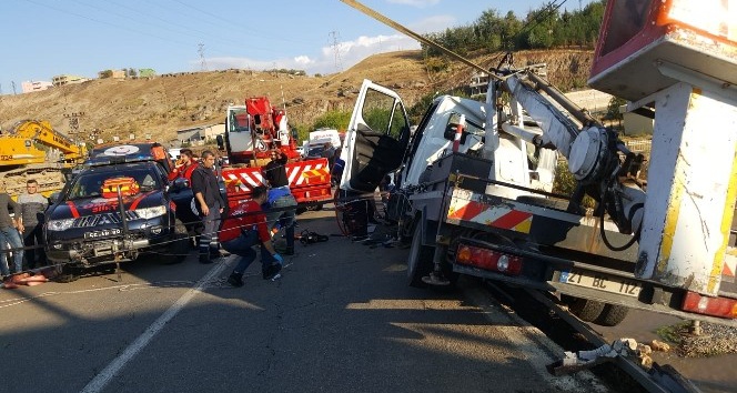 Siirt’te trafik kazası: 1’i ağır 2 yaralı