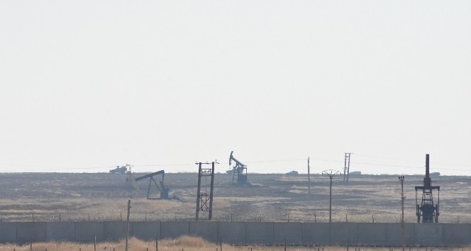 Suriye’deki petrol bölgesinde ABD devriyesi görüntülendi