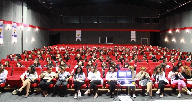 Doç. Dr. Arslan: "Erken tanı ile meme kanserini yenebiliriz"