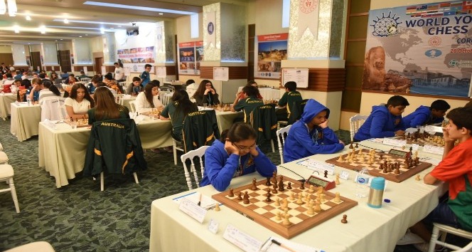 Dünyanın 6 kıtasından gelen sporcularla birlikte satrancın kalbi Çorum’da atıyor