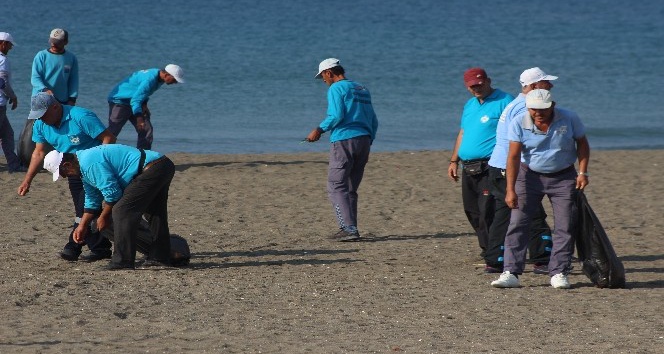 Türkiye’nin en uzun kumsalında sezonun son temizliği
