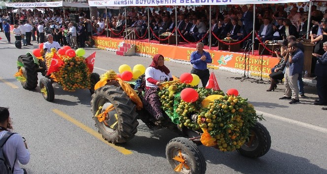 Uluslararası Mersin Narenciye Festivali renkli görüntülerle başladı