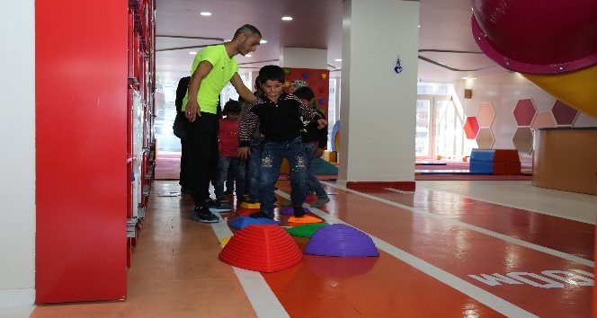 Mardin’de çocukların yüzü Kulüp Başak’la gülüyor