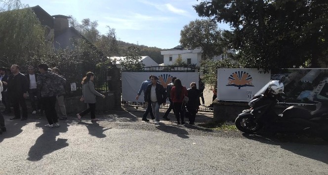 Kemerburgaz’da özel okul iflas edince öğrenciler ortada kaldı