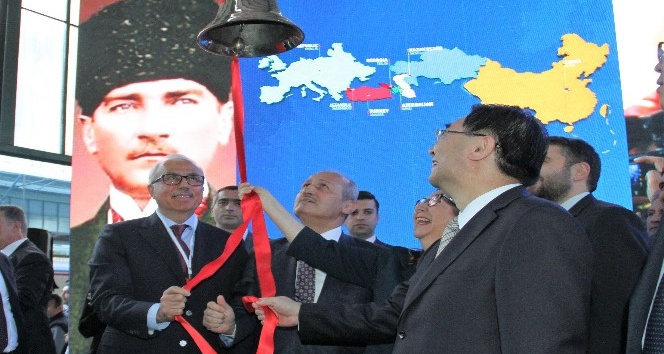 Çin’den Avrupa’ya giden yük treni Ankara’dan törenle uğurlandı