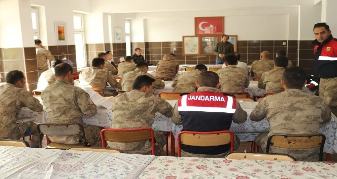 Jandarma personeline yönelik ‘Etkin av koruma kontrol’ semineri