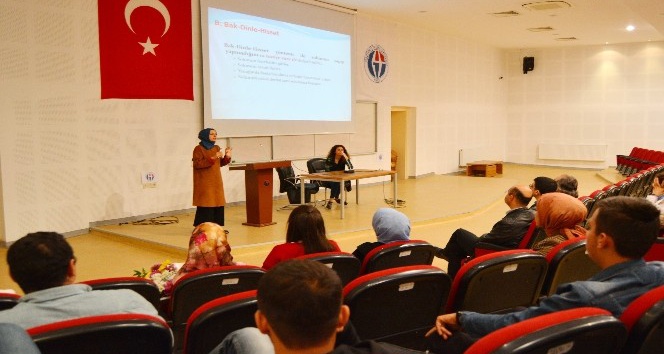 İslahiye İİBF öğrencilerine ilk yardım semineri