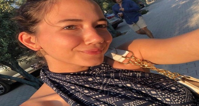 İtalya’da hayatını kaybeden 21 yaşındaki İlayda Yarcan’ın cenazesine binlerce kişi katıldı