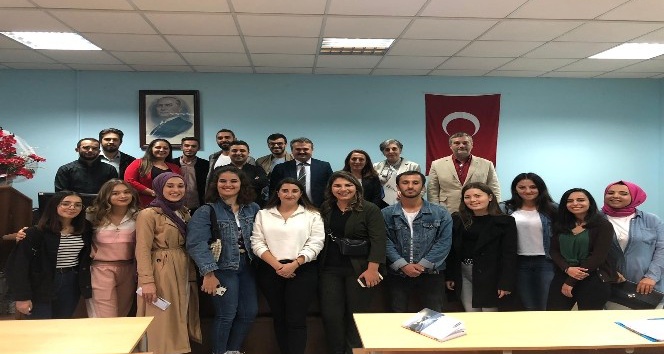 Akyazı MYO eski mezunlarını ağırladı