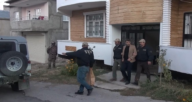 HDP’li İpekyolu belediye başkanı Azim Yacan gözaltına alındı