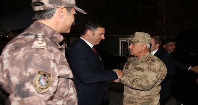 Orgeneral Arif Çetin, İl Emniyet Müdürlüğü ve İl Jandarma Komutanlığı’nı ziyaret etti