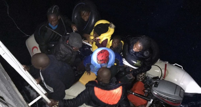 Göçmen botu battı: 1 kayıp