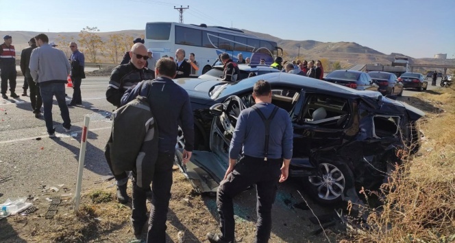 Ankara&#039;da zincirleme trafik kazası: 6 yaralı