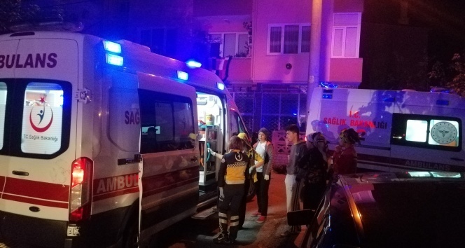 Kocaeli&#039;de sabaha karşı çıkan yangından etkilenen 6 kişi hastaneye kaldırıldı