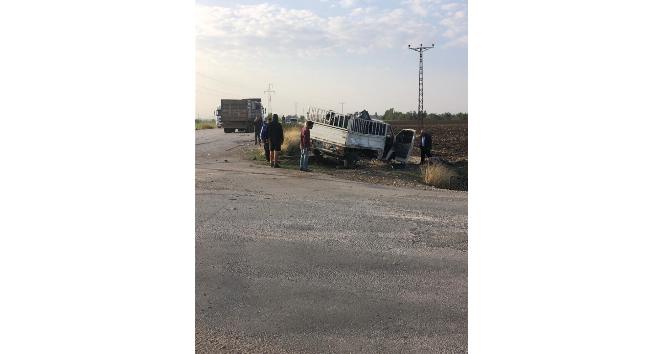 Osmaniye’de tır ile işçi taşıyan kamyonet çarpıştı: 3 yaralı